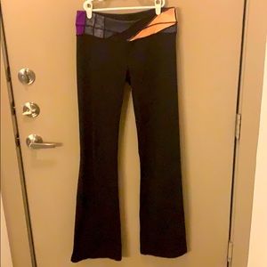 Black LuLulemon Leggings
